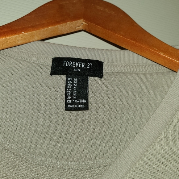 FOREVER 21 mens sweater - Picture 2 of 3